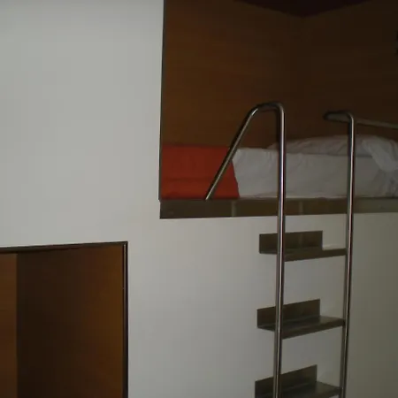 Hostel Inturjoven *
